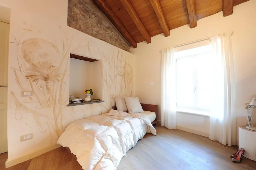 Locanda Al Castelletto Tremosine 3*,